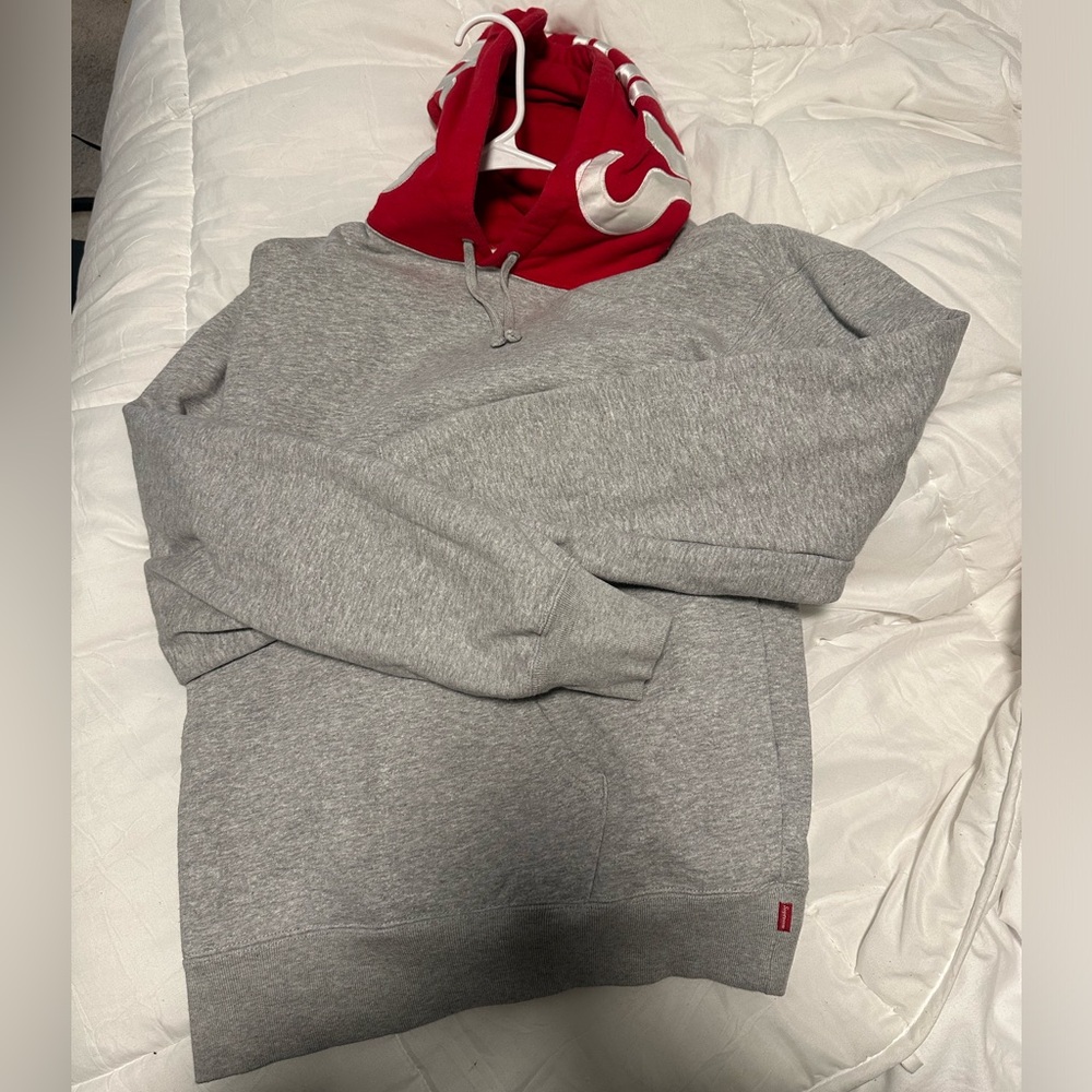 Supreme Hoodie